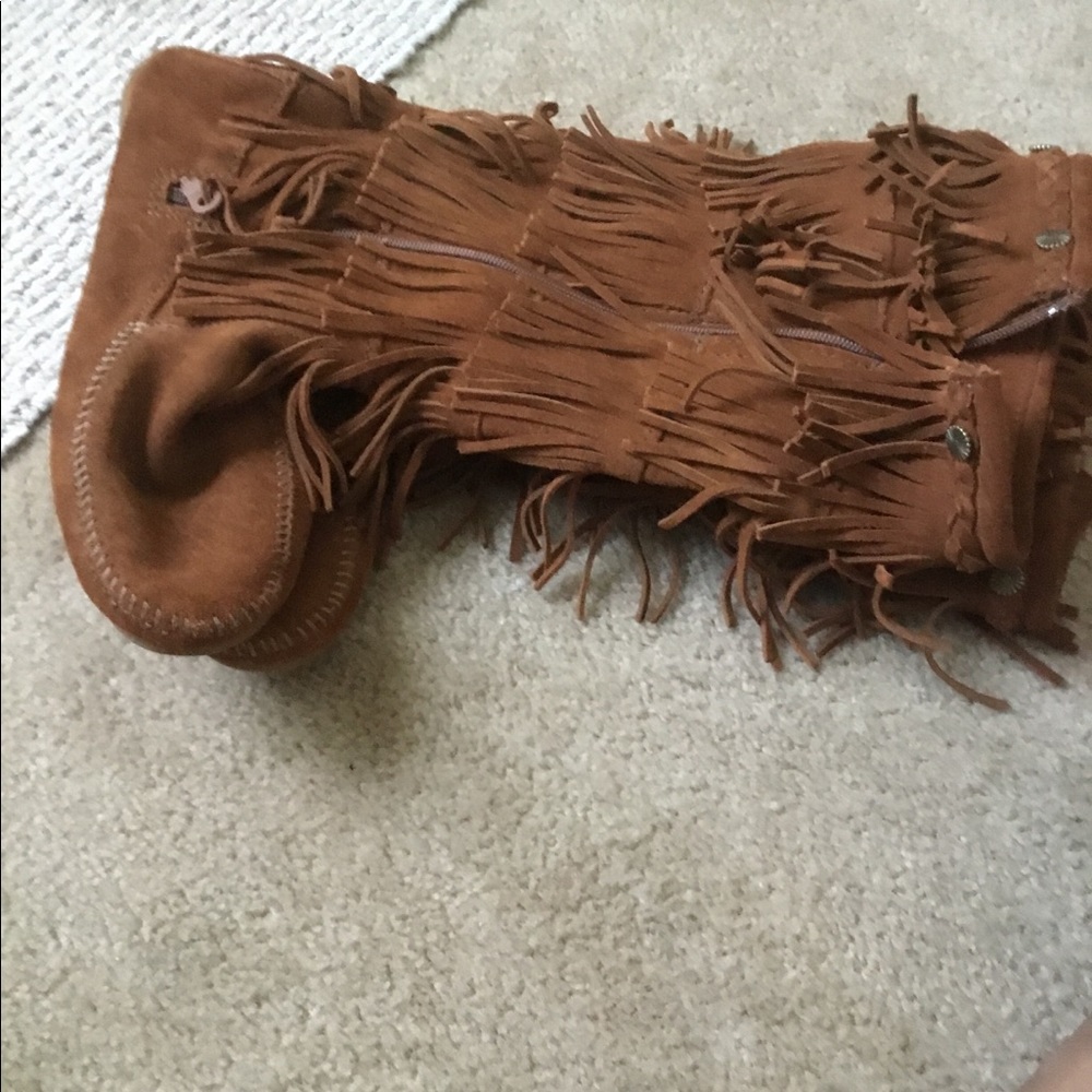 Fringe Minnetonka  boots